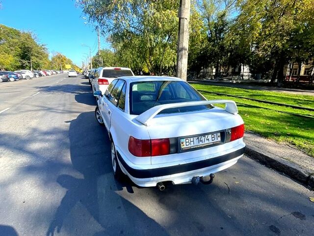 Ауди 80, объемом двигателя 2 л и пробегом 250 тыс. км за 1400 $, фото 4 на Automoto.ua