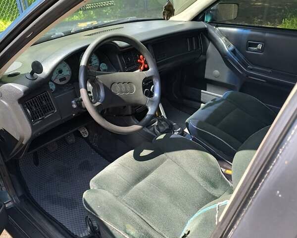 Ауди 80, объемом двигателя 2 л и пробегом 380 тыс. км за 2200 $, фото 4 на Automoto.ua