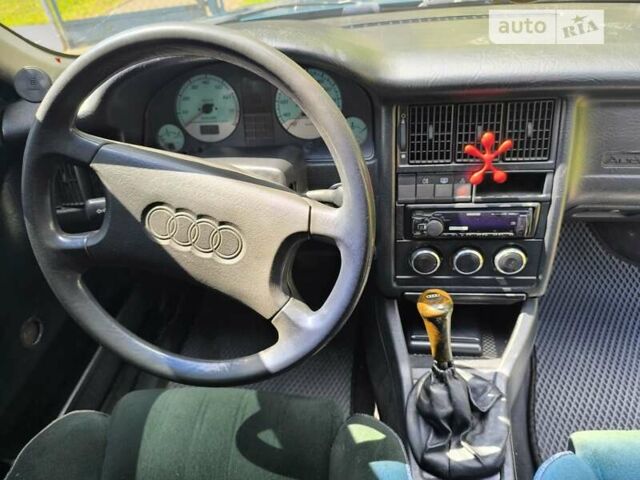 Ауди 80, объемом двигателя 2 л и пробегом 380 тыс. км за 2200 $, фото 6 на Automoto.ua