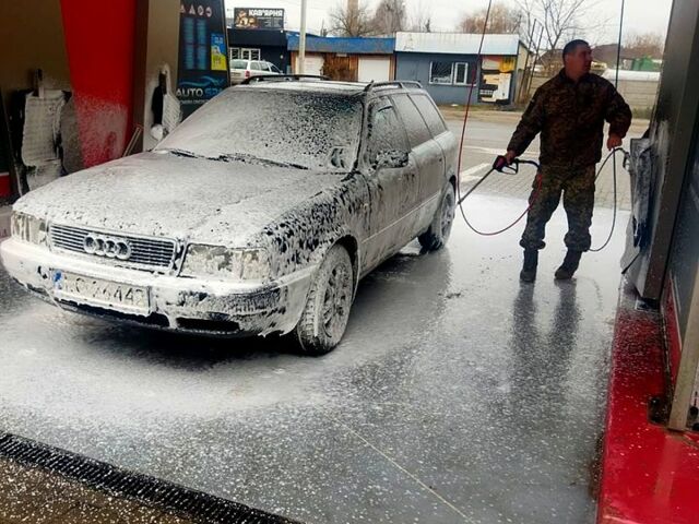 Ауди 80, объемом двигателя 1.9 л и пробегом 0 тыс. км за 1300 $, фото 5 на Automoto.ua