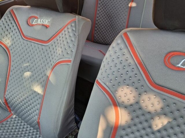 Желтый Ауди 80, объемом двигателя 1.6 л и пробегом 339 тыс. км за 1450 $, фото 1 на Automoto.ua