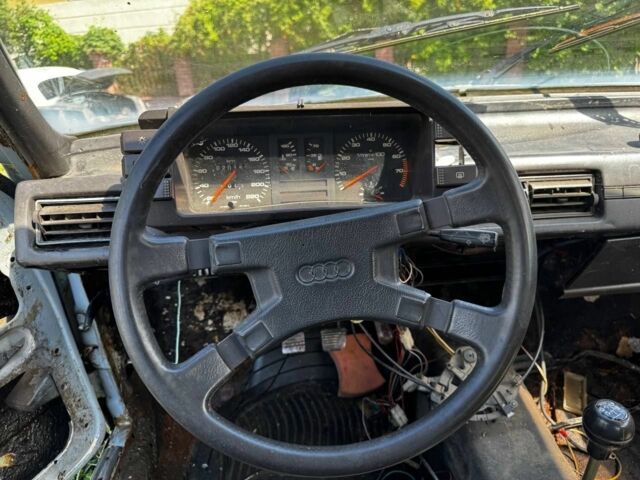 Серый Ауди 80, объемом двигателя 1 л и пробегом 450 тыс. км за 200 $, фото 7 на Automoto.ua