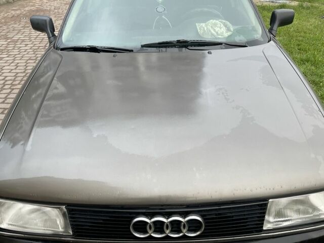 Серый Ауди 80, объемом двигателя 1.8 л и пробегом 3 тыс. км за 1800 $, фото 2 на Automoto.ua