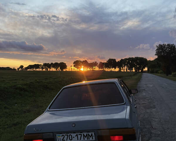 Серый Ауди 80, объемом двигателя 1.6 л и пробегом 190 тыс. км за 1250 $, фото 1 на Automoto.ua