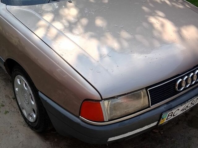Серый Ауди 80, объемом двигателя 2 л и пробегом 200 тыс. км за 1432 $, фото 9 на Automoto.ua