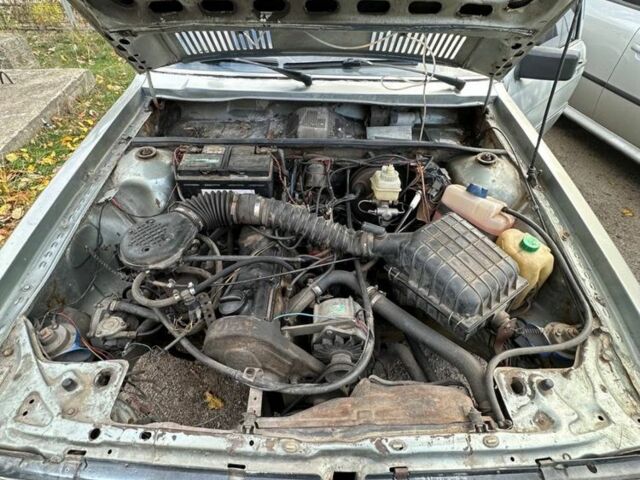 Серый Ауди 80, объемом двигателя 1.6 л и пробегом 1 тыс. км за 1200 $, фото 23 на Automoto.ua