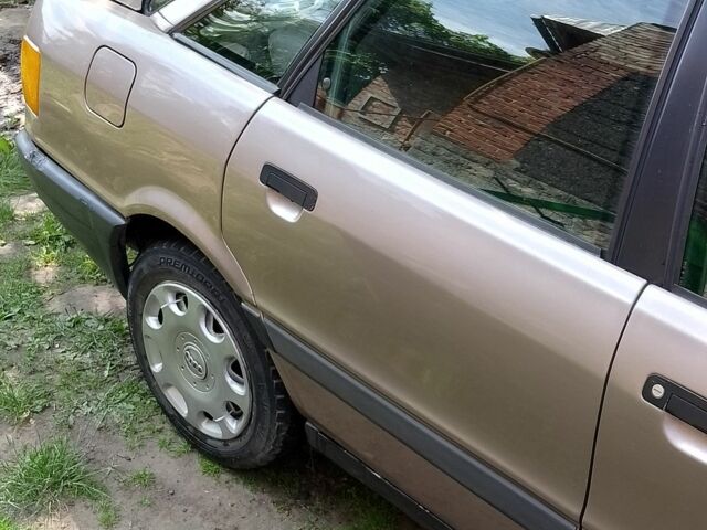 Серый Ауди 80, объемом двигателя 2 л и пробегом 200 тыс. км за 1432 $, фото 8 на Automoto.ua