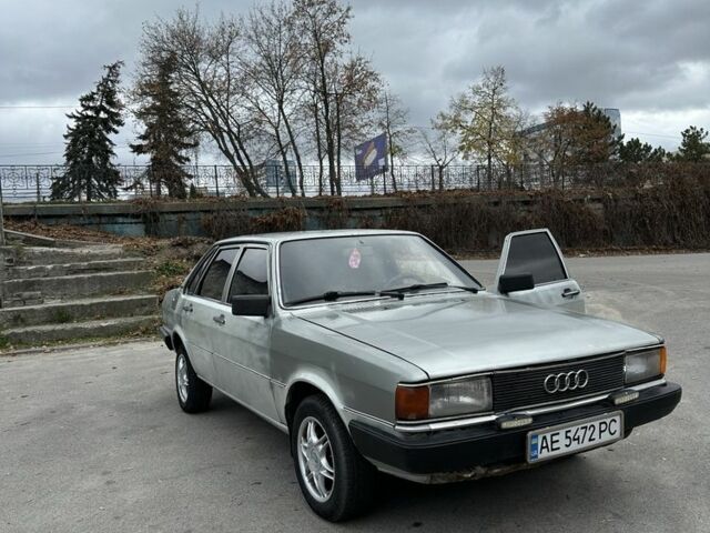 Серый Ауди 80, объемом двигателя 1.6 л и пробегом 1 тыс. км за 1200 $, фото 17 на Automoto.ua