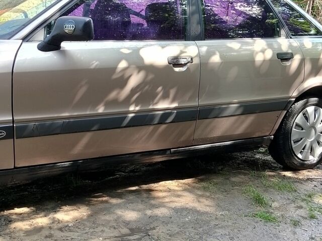 Серый Ауди 80, объемом двигателя 2 л и пробегом 200 тыс. км за 1432 $, фото 12 на Automoto.ua