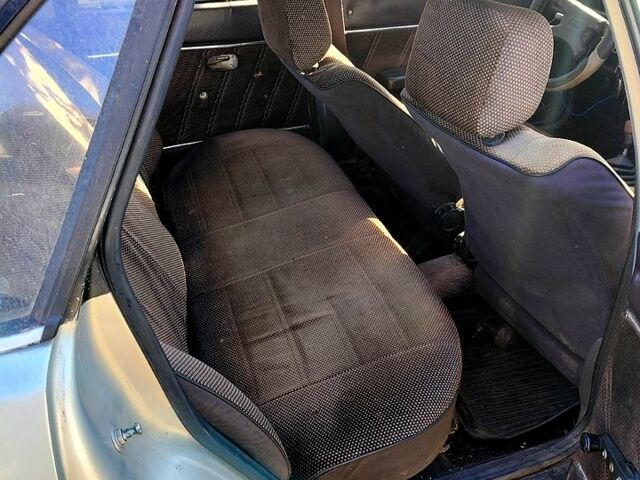 Сірий Ауді 80, об'ємом двигуна 2 л та пробігом 320 тис. км за 550 $, фото 3 на Automoto.ua