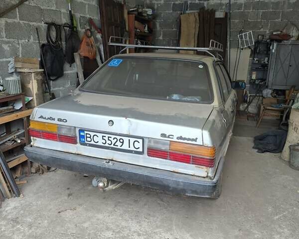 Серый Ауди 80, объемом двигателя 1.59 л и пробегом 150 тыс. км за 800 $, фото 6 на Automoto.ua