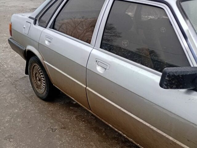 Серый Ауди 80, объемом двигателя 1.6 л и пробегом 450 тыс. км за 1275 $, фото 2 на Automoto.ua