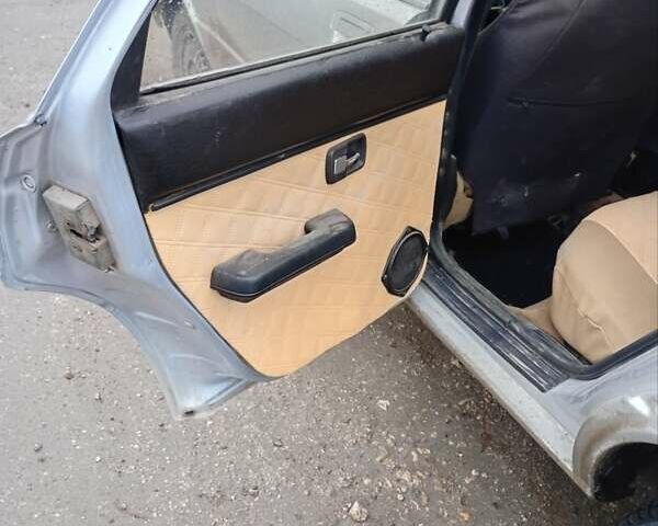 Сірий Ауді 80, об'ємом двигуна 1.6 л та пробігом 250 тис. км за 800 $, фото 25 на Automoto.ua