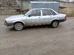 Серый Ауди 80, объемом двигателя 1.6 л и пробегом 450 тыс. км за 1275 $, фото 5 на Automoto.ua