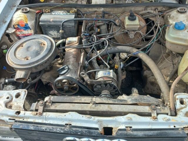 Сірий Ауді 80, об'ємом двигуна 1.8 л та пробігом 12 тис. км за 431 $, фото 6 на Automoto.ua