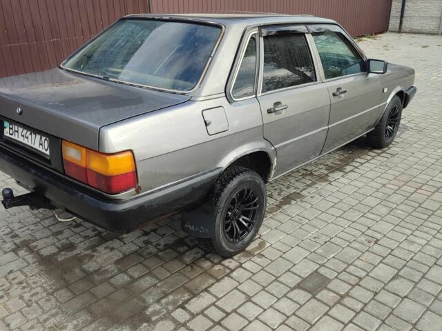 Серый Ауди 80, объемом двигателя 1.8 л и пробегом 2 тыс. км за 950 $, фото 4 на Automoto.ua