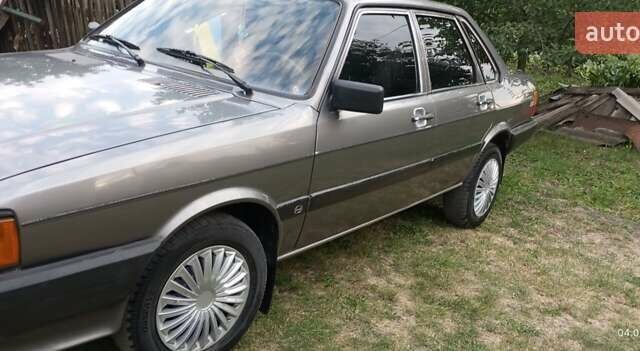Серый Ауди 80, объемом двигателя 0 л и пробегом 320 тыс. км за 1200 $, фото 4 на Automoto.ua