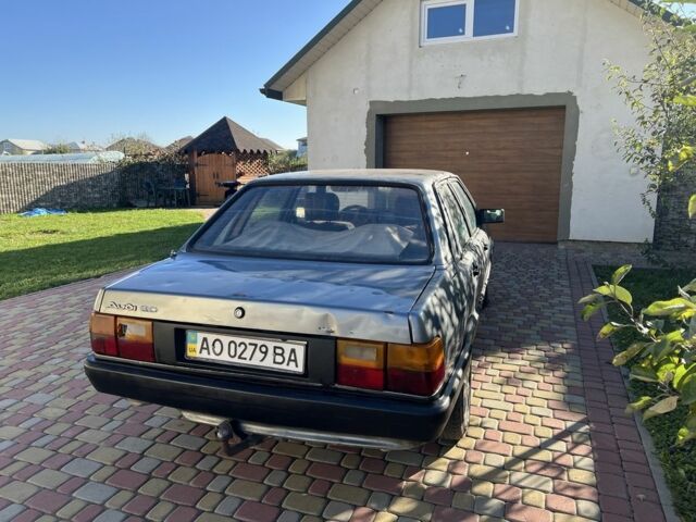 Серый Ауди 80, объемом двигателя 1.6 л и пробегом 350 тыс. км за 1000 $, фото 4 на Automoto.ua