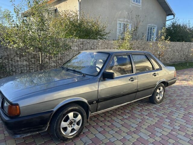 Серый Ауди 80, объемом двигателя 1.6 л и пробегом 350 тыс. км за 1000 $, фото 2 на Automoto.ua