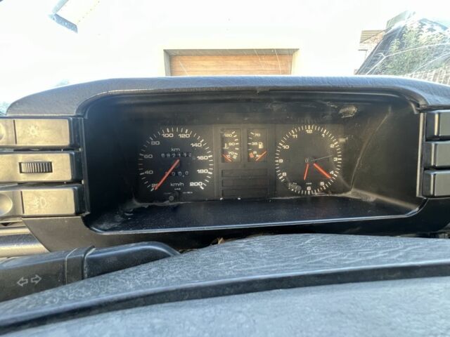 Серый Ауди 80, объемом двигателя 1.6 л и пробегом 350 тыс. км за 1000 $, фото 10 на Automoto.ua