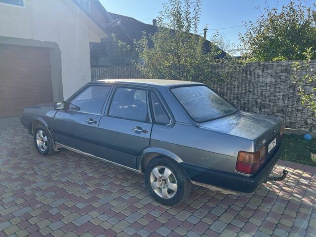 Серый Ауди 80, объемом двигателя 1.6 л и пробегом 350 тыс. км за 1000 $, фото 5 на Automoto.ua