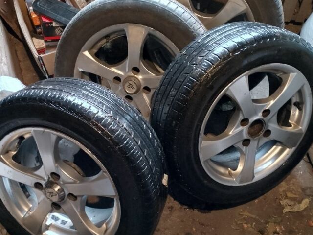 Серый Ауди 80, объемом двигателя 0 л и пробегом 340 тыс. км за 1200 $, фото 7 на Automoto.ua