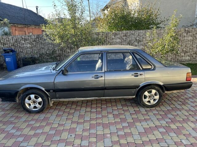 Серый Ауди 80, объемом двигателя 1.6 л и пробегом 350 тыс. км за 1000 $, фото 1 на Automoto.ua