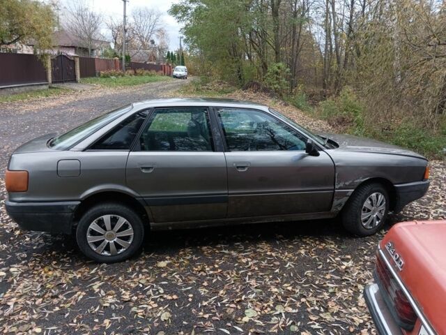 Серый Ауди 80, объемом двигателя 1.8 л и пробегом 99 тыс. км за 476 $, фото 7 на Automoto.ua