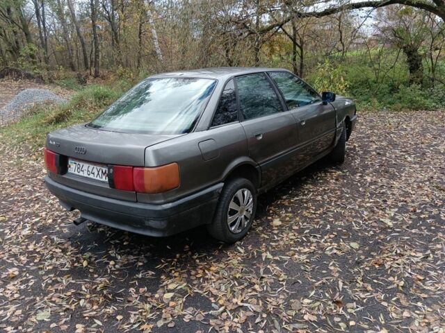 Серый Ауди 80, объемом двигателя 1.8 л и пробегом 99 тыс. км за 476 $, фото 6 на Automoto.ua