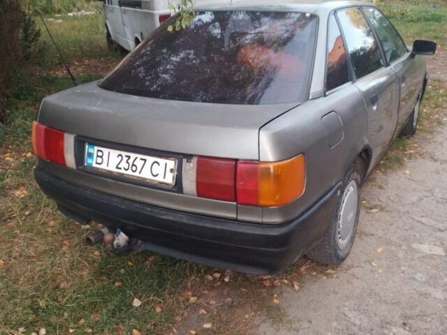 Серый Ауди 80, объемом двигателя 1.8 л и пробегом 200 тыс. км за 1600 $, фото 5 на Automoto.ua