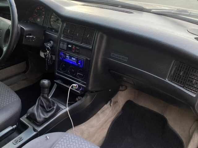 Сірий Ауді 80, об'ємом двигуна 1.8 л та пробігом 350 тис. км за 2400 $, фото 8 на Automoto.ua