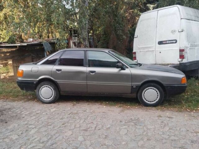 Серый Ауди 80, объемом двигателя 1.8 л и пробегом 200 тыс. км за 1600 $, фото 3 на Automoto.ua
