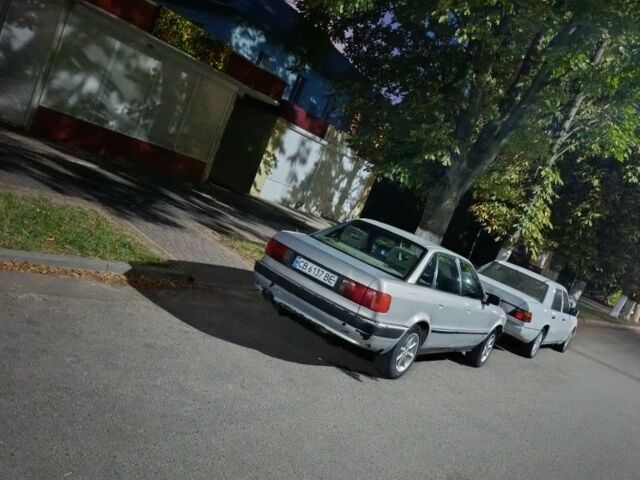 Серый Ауди 80, объемом двигателя 1.8 л и пробегом 300 тыс. км за 2200 $, фото 5 на Automoto.ua