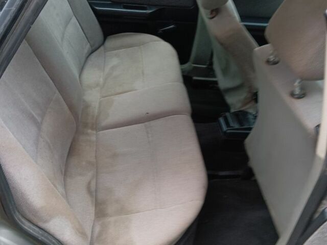 Серый Ауди 80, объемом двигателя 1.8 л и пробегом 99 тыс. км за 476 $, фото 12 на Automoto.ua