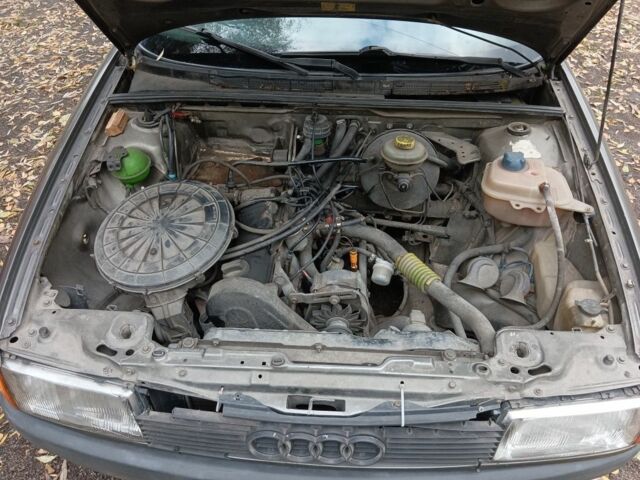 Серый Ауди 80, объемом двигателя 1.8 л и пробегом 99 тыс. км за 476 $, фото 15 на Automoto.ua