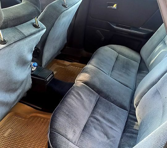 Ауди 80 1987 в Компанеевке на Automoto.ua Серый Ауди 80, объемом двигателя 1.8 л и пробегом 380 тыс. км за 1950 $, фото 5 на Automoto.ua