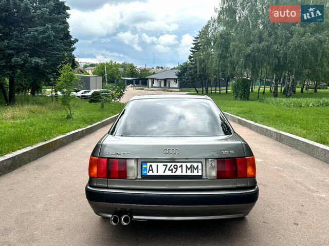 Серый Ауди 80, объемом двигателя 1.8 л и пробегом 200 тыс. км за 3200 $, фото 10 на Automoto.ua