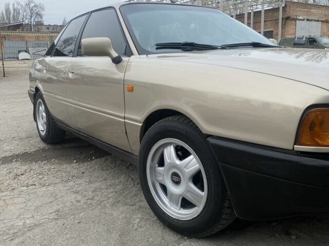 Сірий Ауді 80, об'ємом двигуна 1.8 л та пробігом 350 тис. км за 2400 $, фото 16 на Automoto.ua