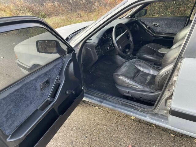 Сірий Ауді 80, об'ємом двигуна 1.8 л та пробігом 390 тис. км за 1350 $, фото 4 на Automoto.ua