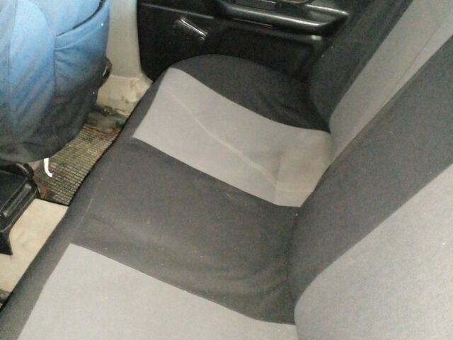 Серый Ауди 80, объемом двигателя 1.6 л и пробегом 1 тыс. км за 2000 $, фото 5 на Automoto.ua