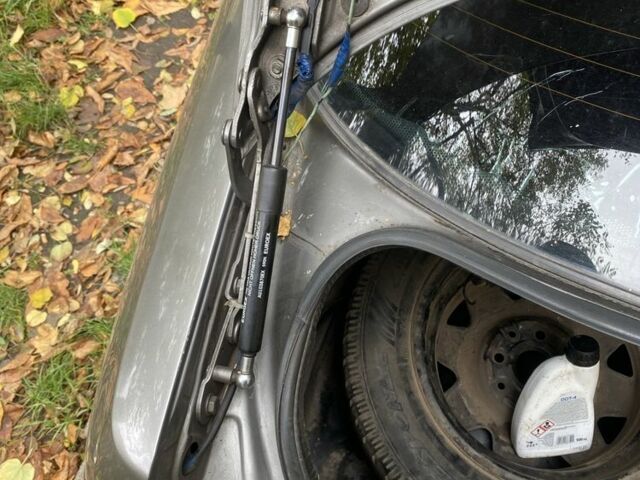 Сірий Ауді 80, об'ємом двигуна 1.8 л та пробігом 268 тис. км за 900 $, фото 16 на Automoto.ua