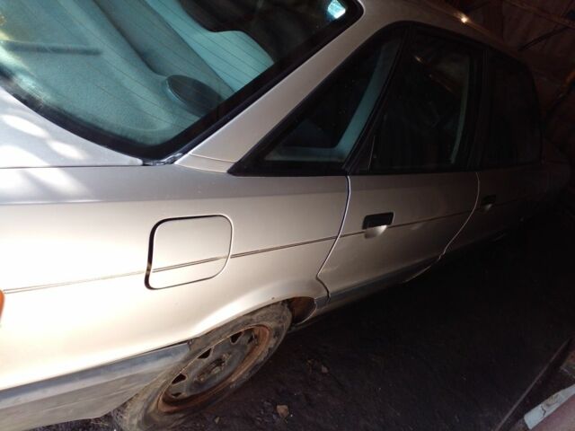 Серый Ауди 80, объемом двигателя 1.6 л и пробегом 1 тыс. км за 2000 $, фото 3 на Automoto.ua