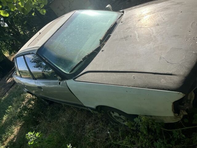 Серый Ауди 80, объемом двигателя 1.8 л и пробегом 100 тыс. км за 190 $, фото 4 на Automoto.ua