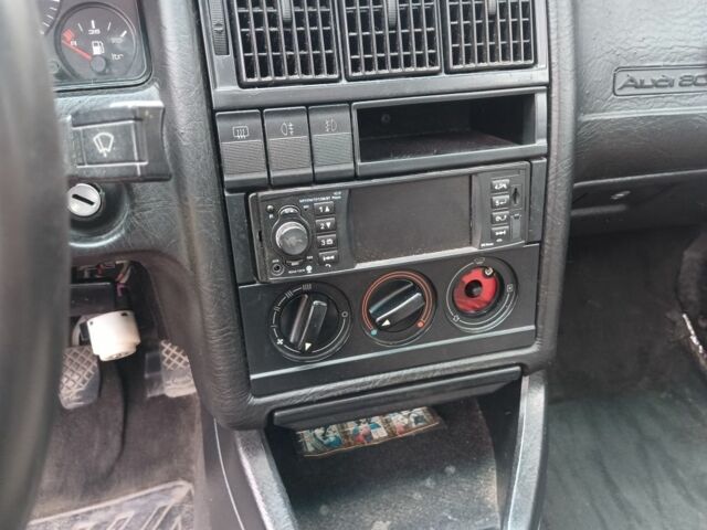 Серый Ауди 80, объемом двигателя 1.8 л и пробегом 99 тыс. км за 476 $, фото 10 на Automoto.ua