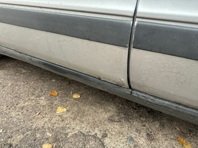 Серый Ауди 80, объемом двигателя 1.8 л и пробегом 280 тыс. км за 2000 $, фото 3 на Automoto.ua