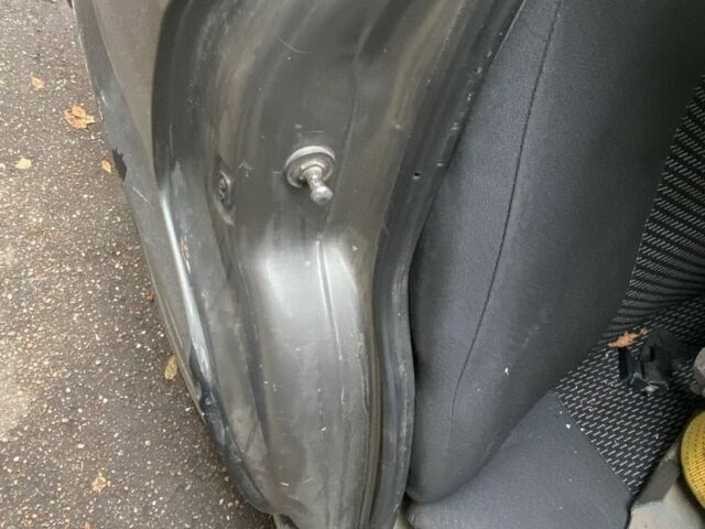 Сірий Ауді 80, об'ємом двигуна 1.8 л та пробігом 268 тис. км за 900 $, фото 10 на Automoto.ua