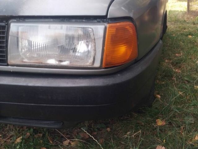 Серый Ауди 80, объемом двигателя 1.8 л и пробегом 200 тыс. км за 1600 $, фото 2 на Automoto.ua