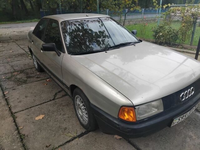 Серый Ауди 80, объемом двигателя 1.8 л и пробегом 3 тыс. км за 1400 $, фото 4 на Automoto.ua