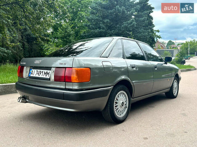 Серый Ауди 80, объемом двигателя 1.8 л и пробегом 200 тыс. км за 3200 $, фото 9 на Automoto.ua