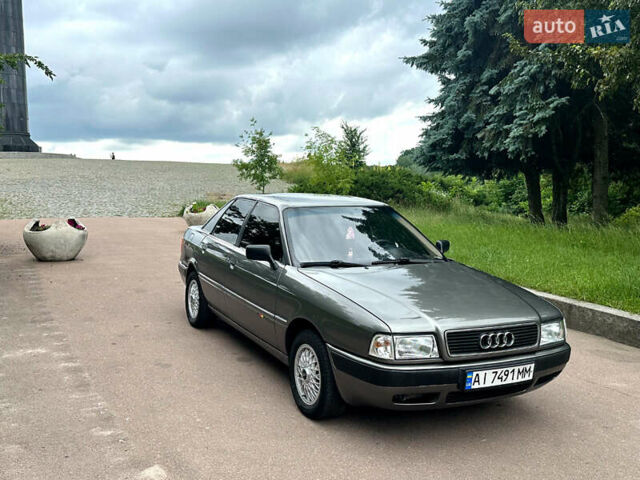 Серый Ауди 80, объемом двигателя 1.8 л и пробегом 200 тыс. км за 3200 $, фото 6 на Automoto.ua